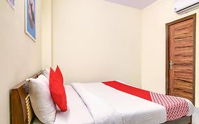 Hotel O Vishwakarma Palace